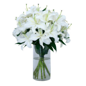 Oriental-Lilly-in-Vase