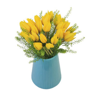 "flowers in vase: table arrangements"