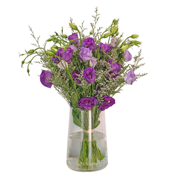 Eustoma vase :"flowers in vase"