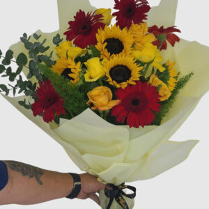 gerabera-red-bouquet